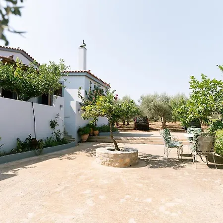 Myrsini's House - Neapoli Garden & Grove Retreat 펜션 *