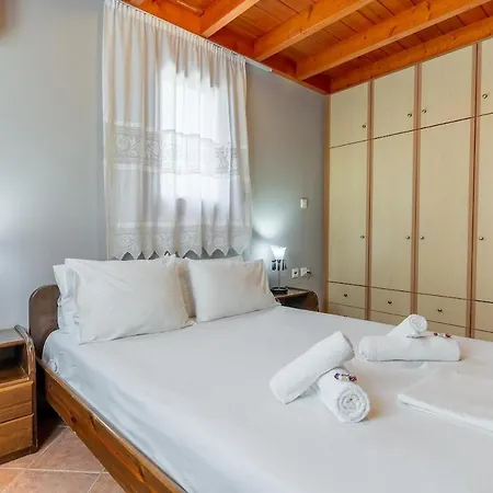 Myrsini's House - Neapoli Garden & Grove Retreat
