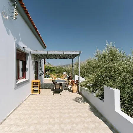 Myrsini's House - Neapoli Garden & Grove Retreat 펜션 Sklavouna